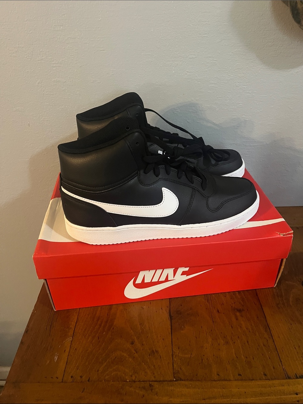 Men’s Nike Ebernon Mid Sneakers